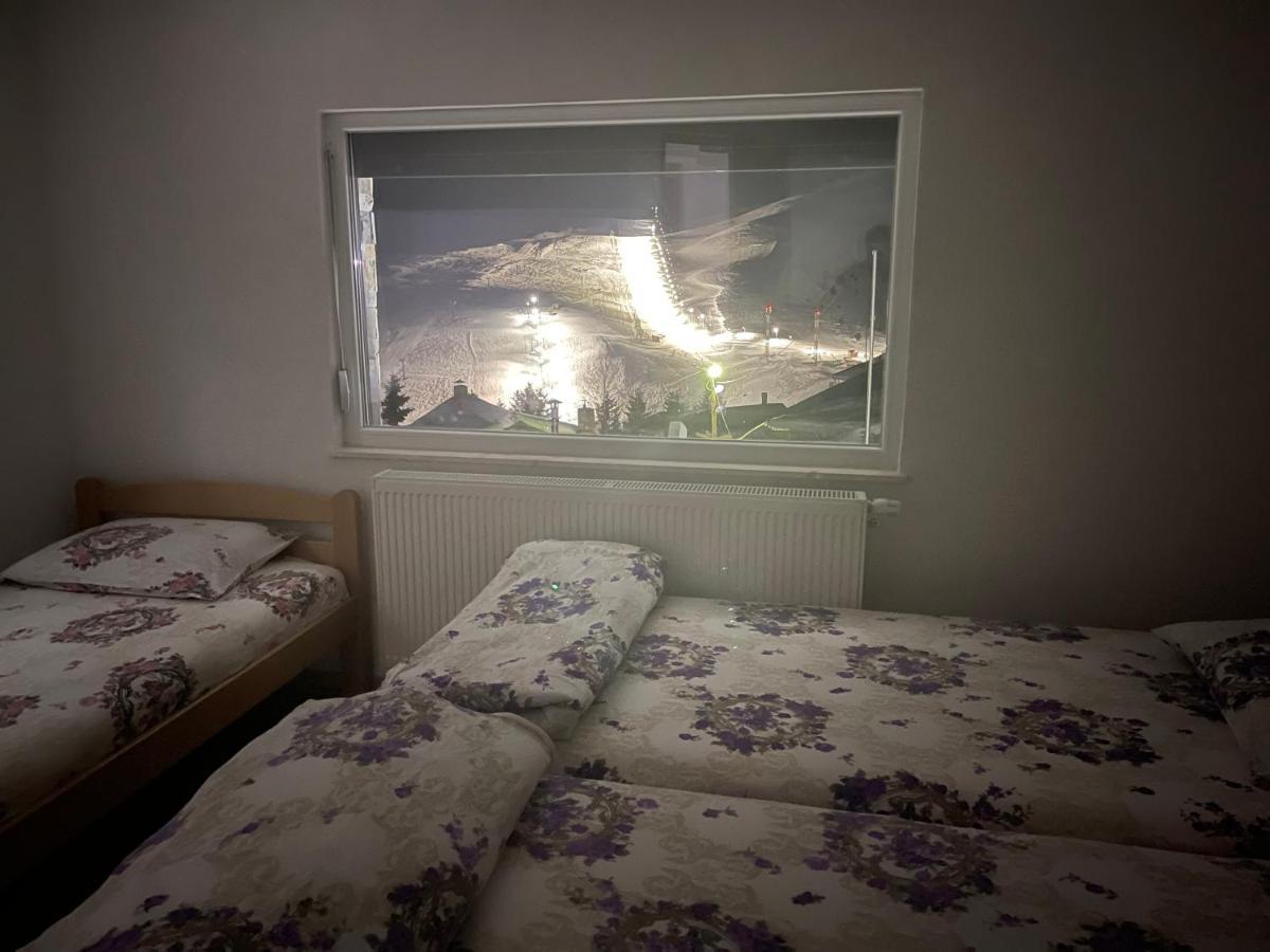 Villa 80 Kodra E Diellit テトヴォ エクステリア 写真