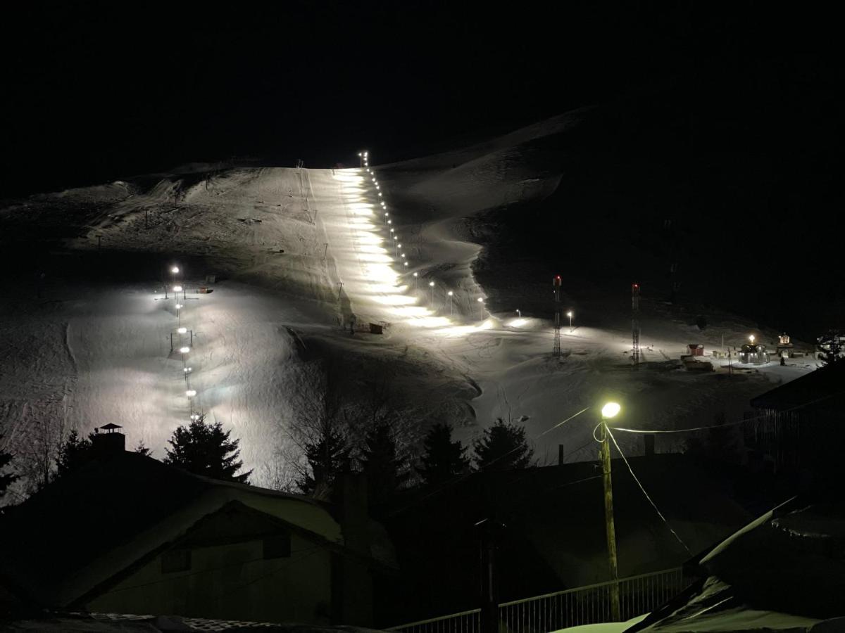 Villa 80 Kodra E Diellit テトヴォ エクステリア 写真