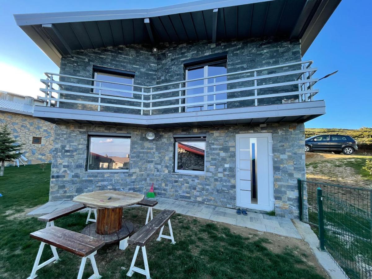 Villa 80 Kodra E Diellit テトヴォ エクステリア 写真