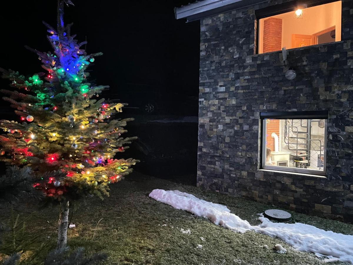 Villa 80 Kodra E Diellit テトヴォ エクステリア 写真